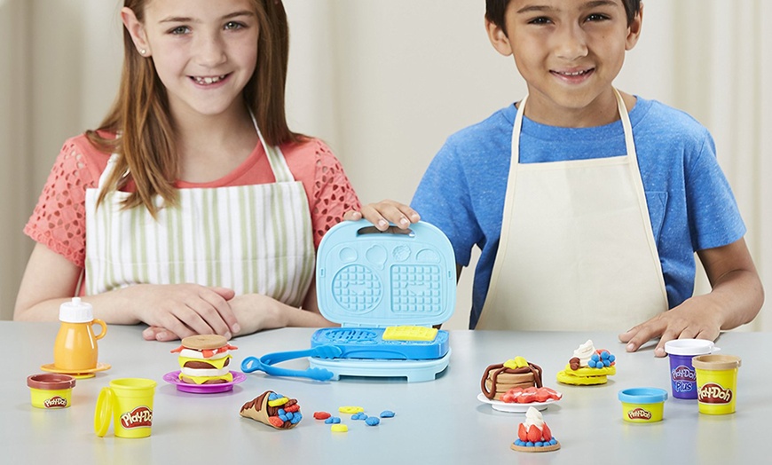 Image 1: Hasbro Play-Doh Breakfast Bakery