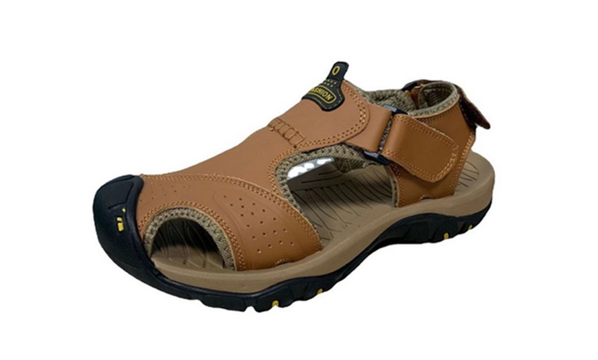 Image 7: Men's Closed Toe Breathable Sandals