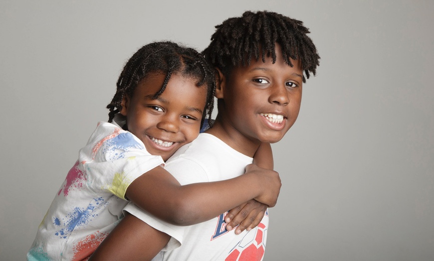 Image 8: Family Photoshoot With 8'' x 6'' Print at Barrett & Coe studios 