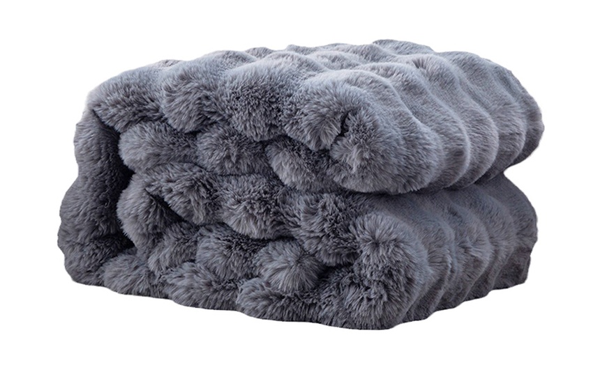 Image 6: Double-Sided Plush Blanket