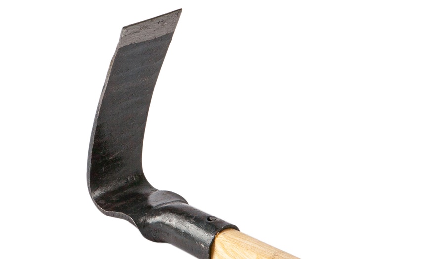 Image 4: Harbour Housewares Garden Digging Hoe with Rubber Grip Handle