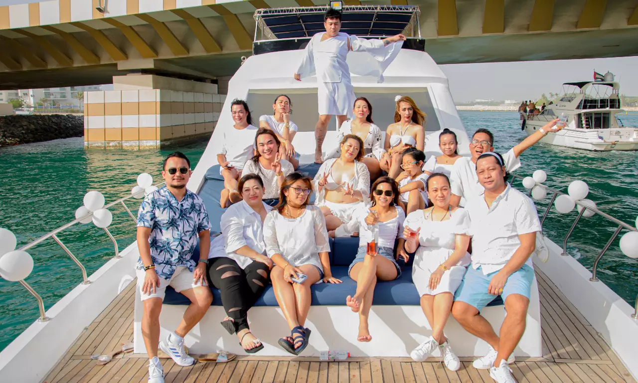 Embark on a Luxury Dubai Marina Yacht Cruise at Media Waves Yachts!