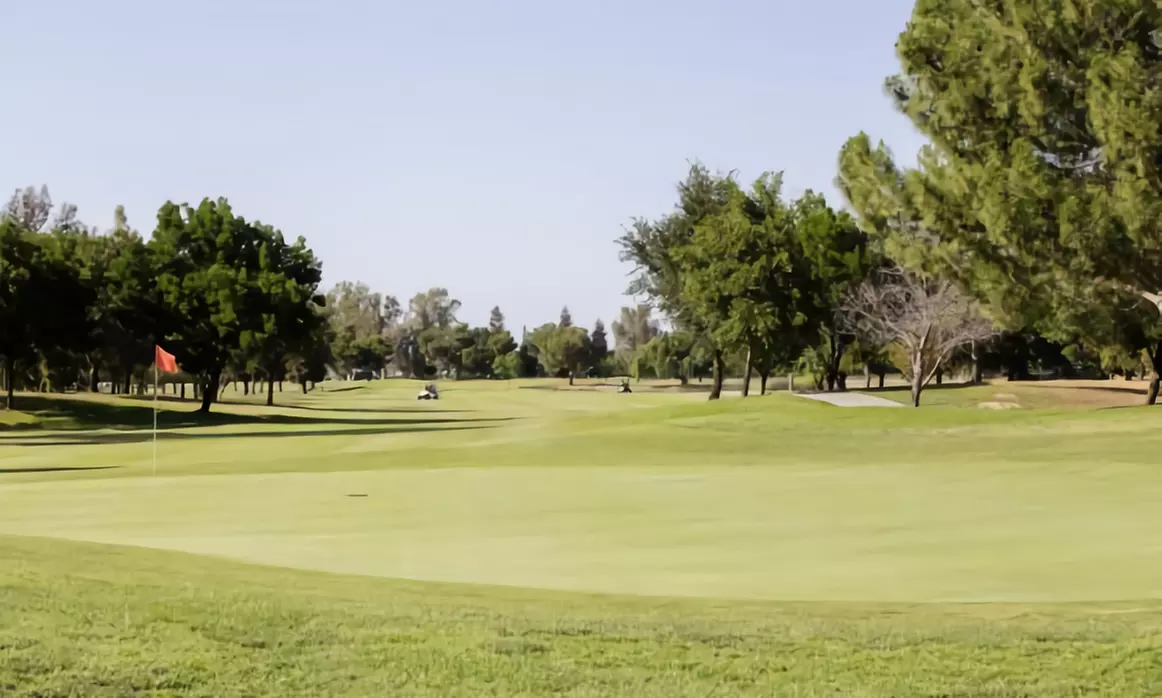 $25 for Round of Golf with Cart at Madera Municipal Golf Course ($43 Value) - Primary Image