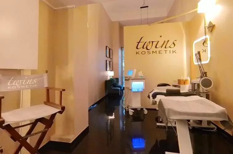 Luxus-Hyaluron-Behandlung