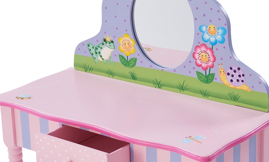 Image 9: Kids' Vanity Table and Stool Set