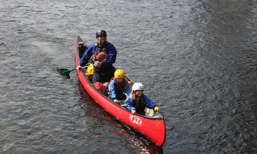 Image 3: Canoeing on the River Stort