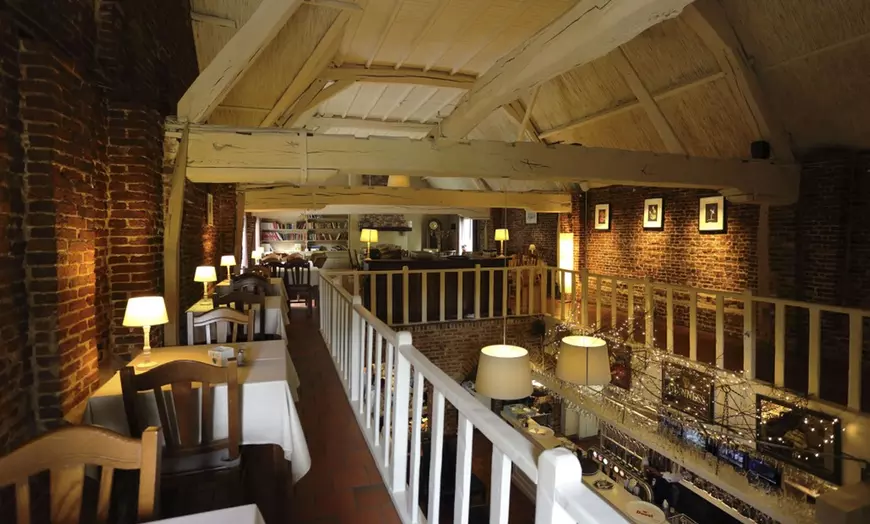 Image 1: Heerlijk menu met cava en Sizzling 