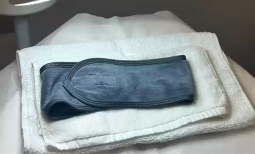 Image 4: One, Three or Six 60-Minute Chemical Peel or Microdermabrasion Facials