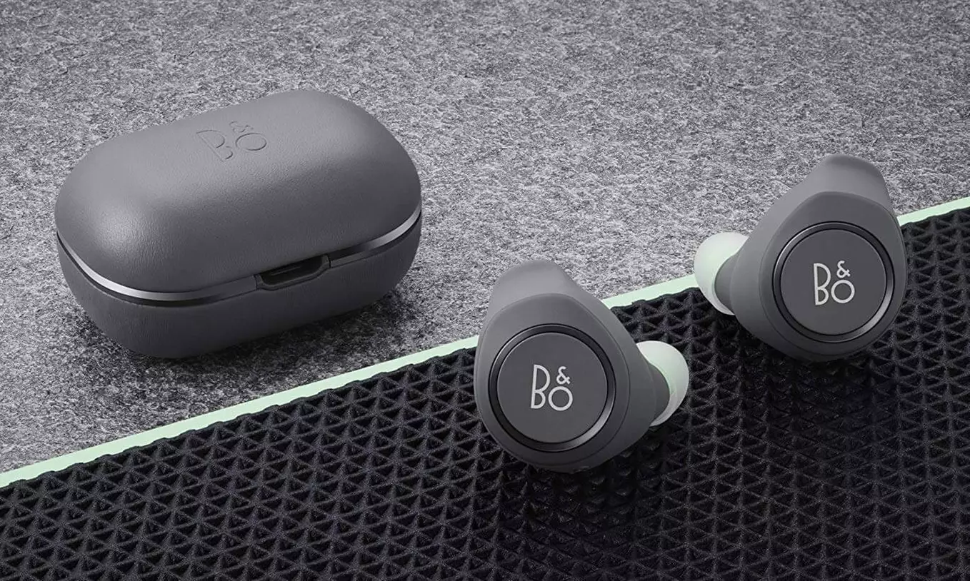 Écouteurs bluetooth Bang & Olufsen, modèle Beo Play E8 Motion - Primary Image