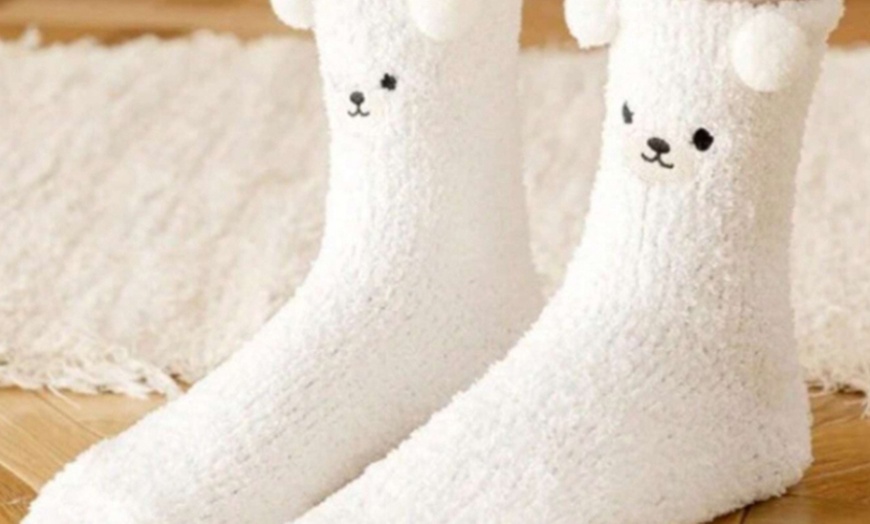 Image 7: 1, 2 ou 4 paires de chaussettes polaires nounours 