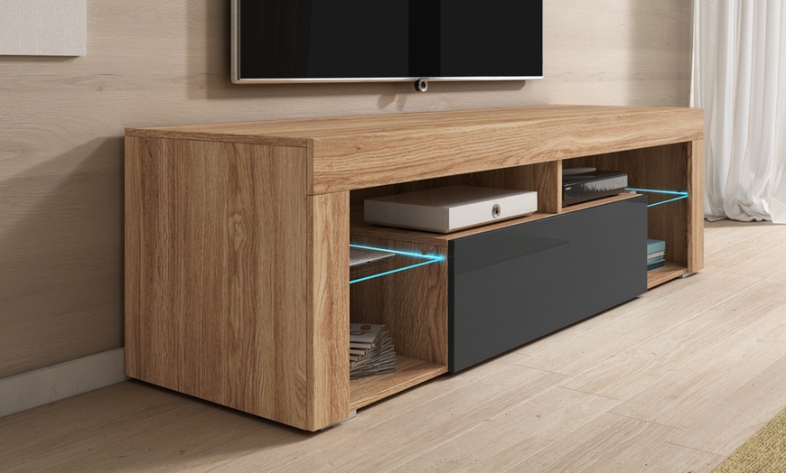 Image 31: Titan TV Unit