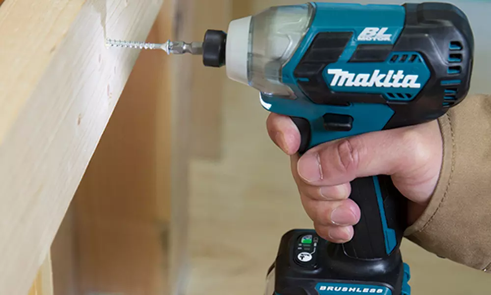 Makita Visseuse à chocs TD111DZ/ 12 V CXT Li-Ion 135 Nm (Produit vendu nu sans batterie ni chargeur), Garantie 2 ans - Primary Image