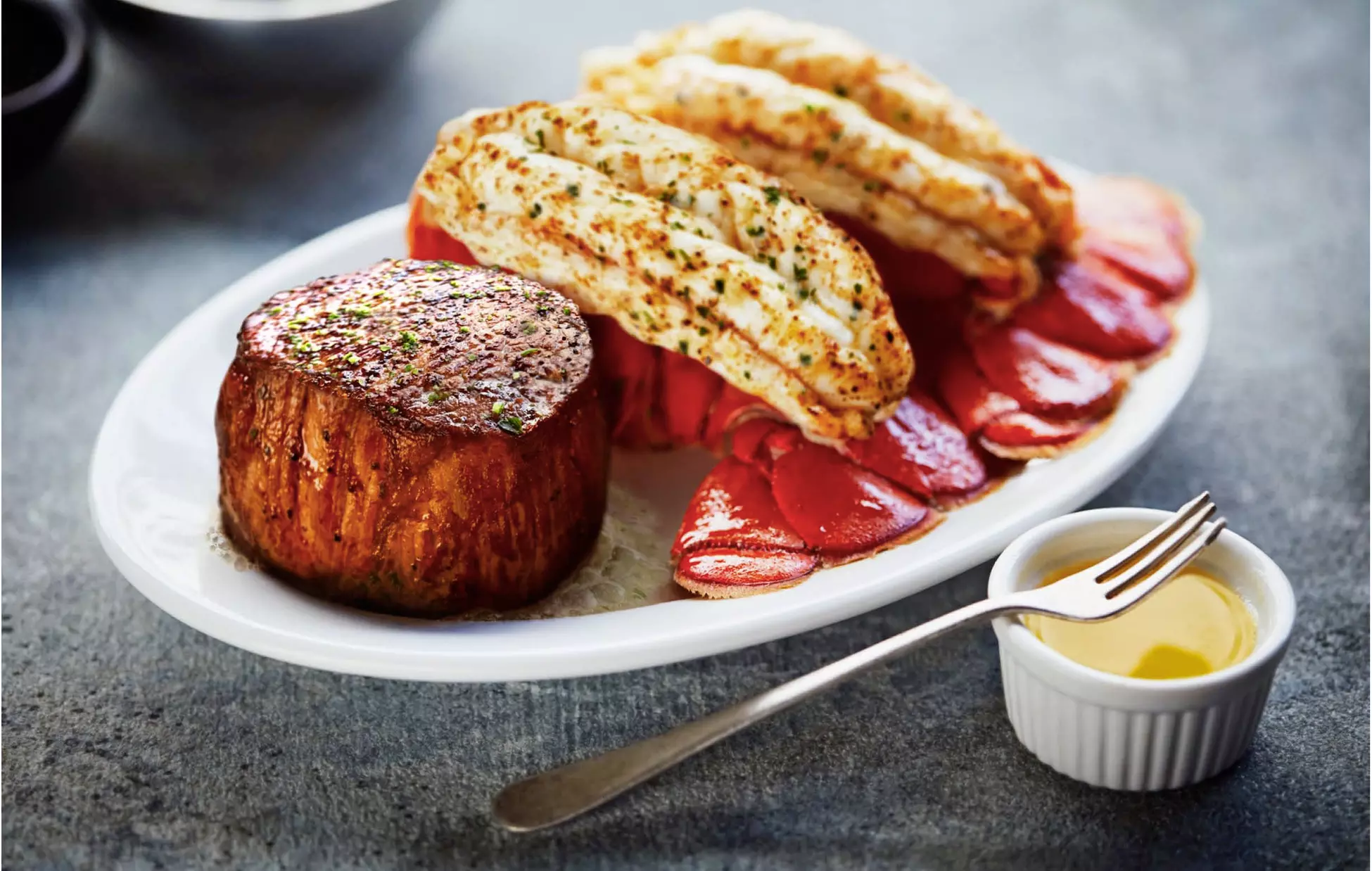 Umberto Tozzi & Ruth's Chris Gift Card on 4/22 at 9 P.M. (up to 59% off) - Second Medium