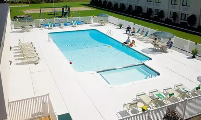 Stay at Holiday Inn Oneonta-Cooperstown Area in New York. Dates into January 2018. - Second Medium