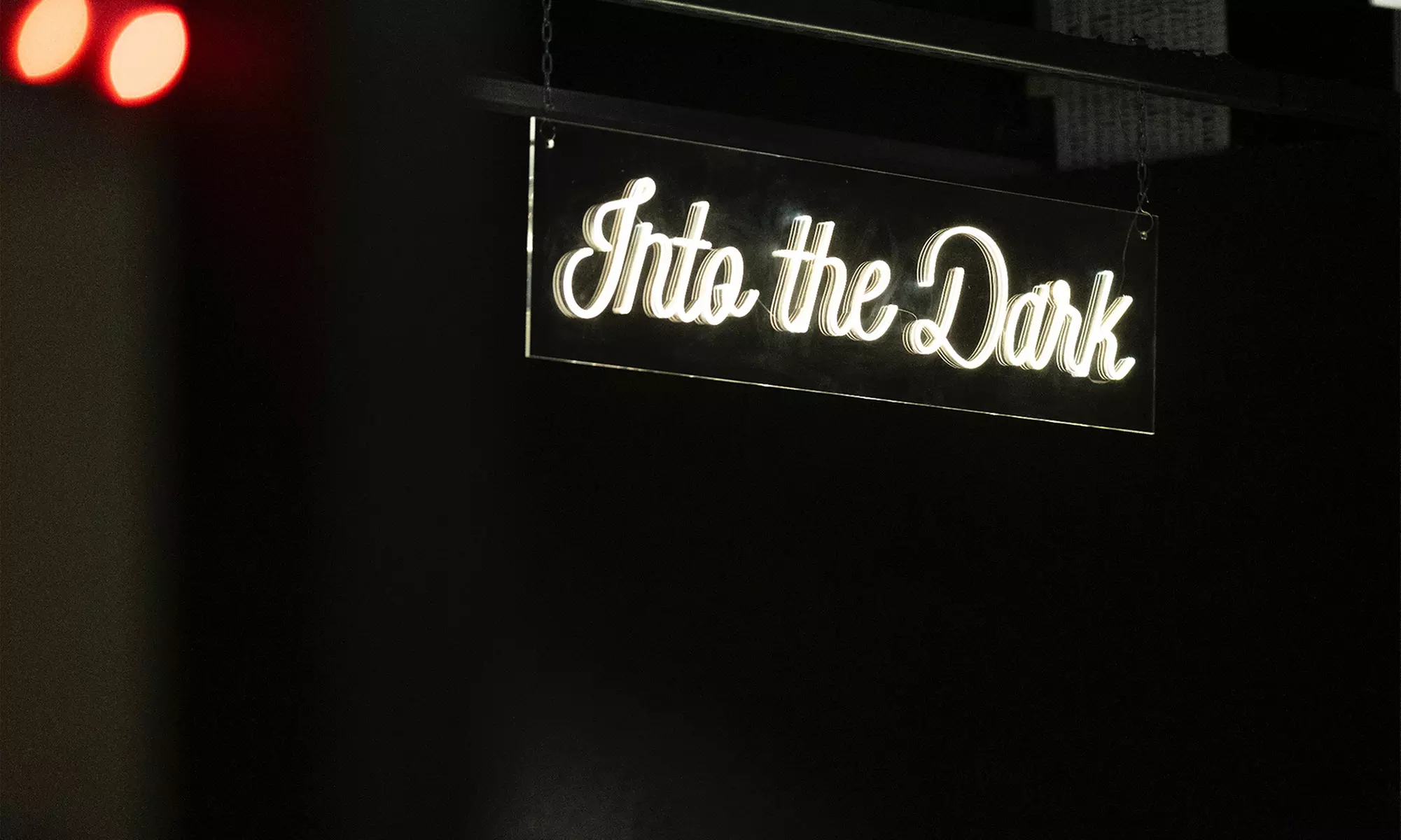 Zobacz niewidzialne, poczuj niezapomniane! Bilety „W stronę ciemności”