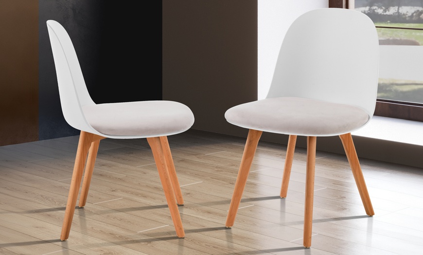 Image 1: Set van 4 eetkamerstoelen van het merk Oresteluchetta