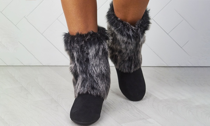 Image 2: Yeti Style Winter Boots
