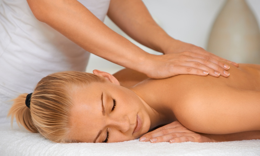 Unwind and Relax: Swedish Massage with Hot Towels