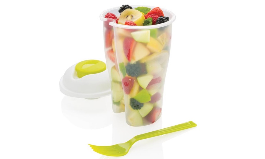 Image 3: Two Fresh Salad-to-Go Cups