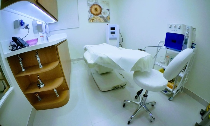 Image 3: Choice of Dental Treatments at Dr Victoria Medical Center