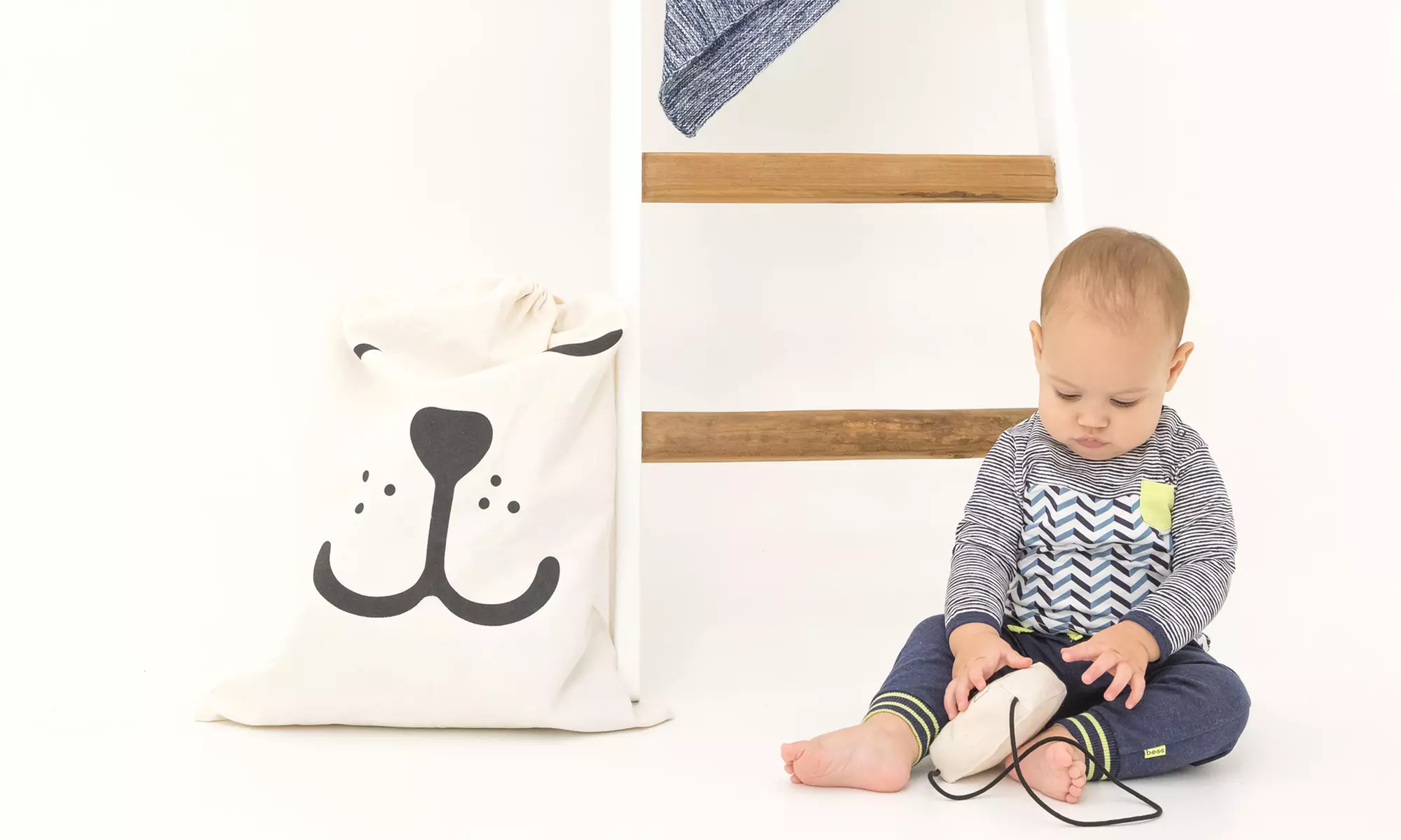 Vêtements Bess Baby - Primary Image