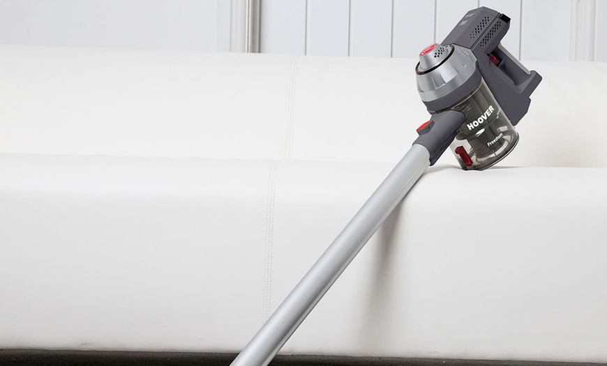 Image 8: Hoover Freedom Cordless Vacuum