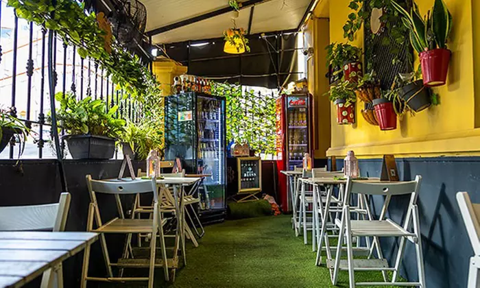 ¡Brunch en Santa Cruz de Tenerife! Bebidas y platos dulces y salados para 2 o 4 (hasta un 23% de descuento) - Second Medium