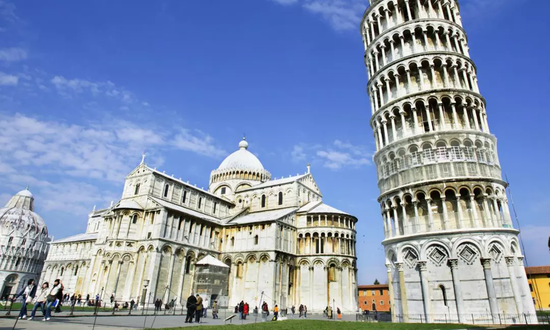 ✈ Destino Secreto: Escapada Sorpresa por Europa (Vuelos + Hotel incl.)