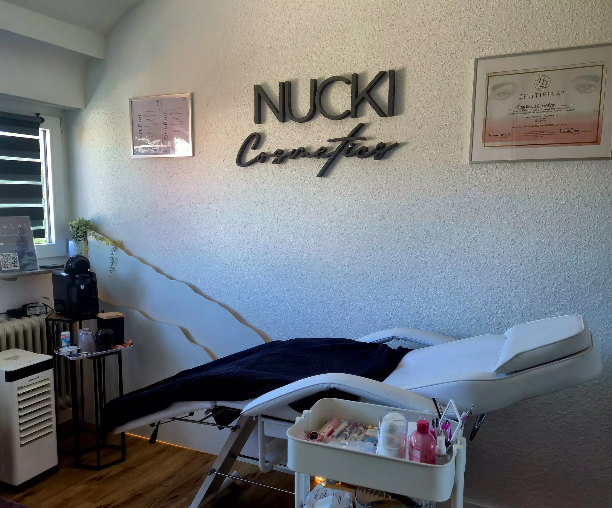 Lash- und / oder Brow-Lifting für 1 Person inkl. Färben