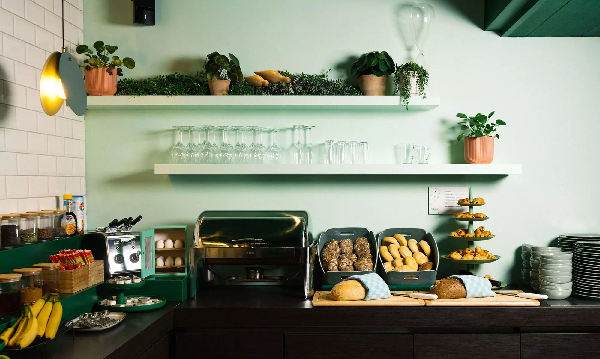 Amsterdam-Zuid: Standard or Large Double Room for 2 People