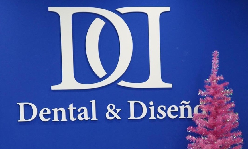 Image 4: 1 o 2 sesiones de blanqueamiento led con revisión para 1 persona