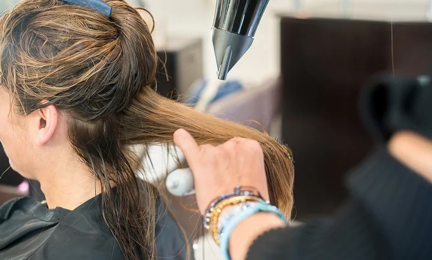 Image 11: Beauté des cheveux avec le salon Rêve Coiffure