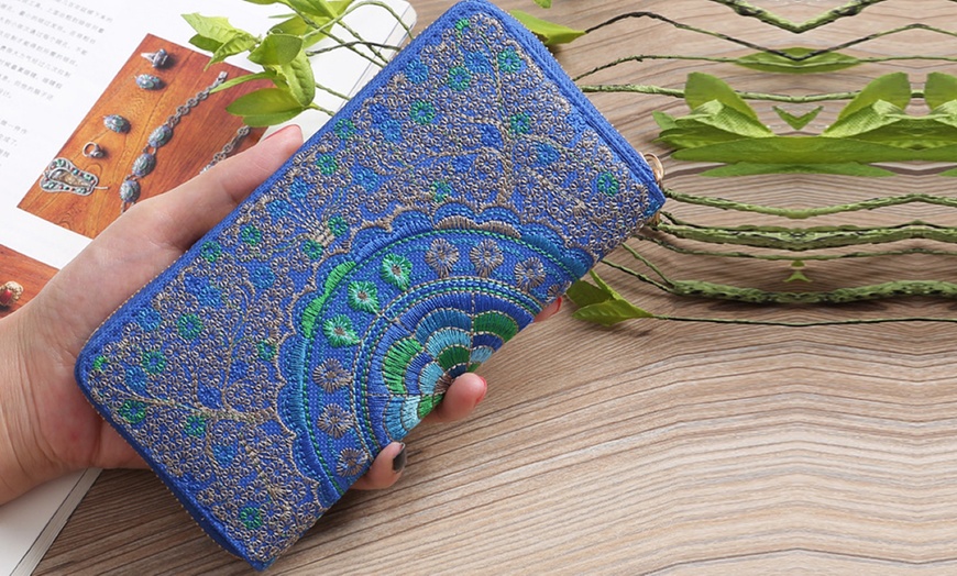 Image 4: Embroidery Wallet