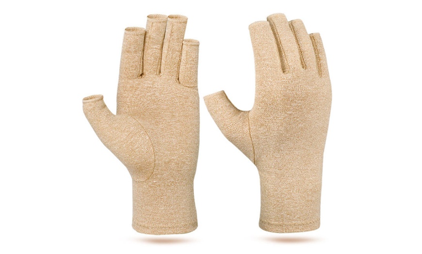 Image 7: Unisex Arthritis Gloves