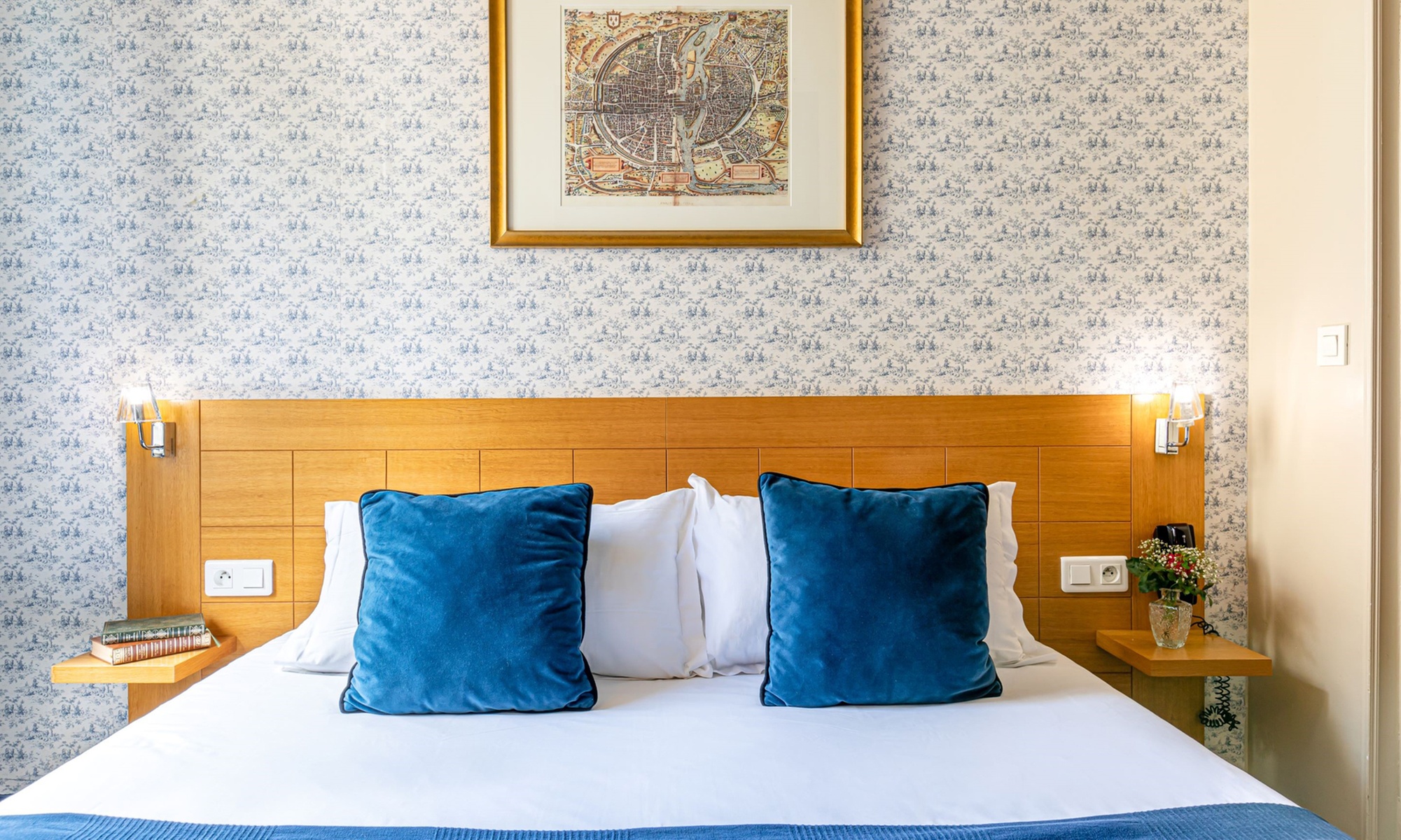 ILE DE FRANCE | Paris 17ᵉ -  Hôtel Romance Malesherbes 3*