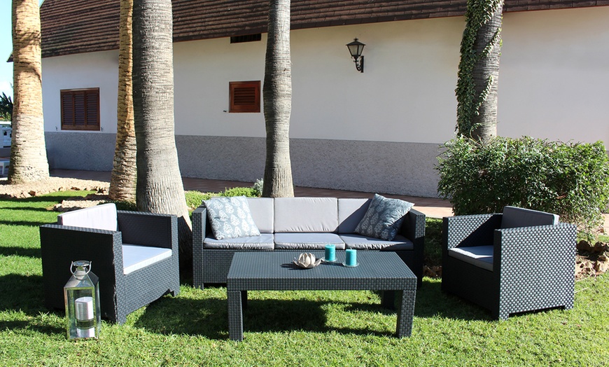 Image 1: Rattan-Effect Garden Set