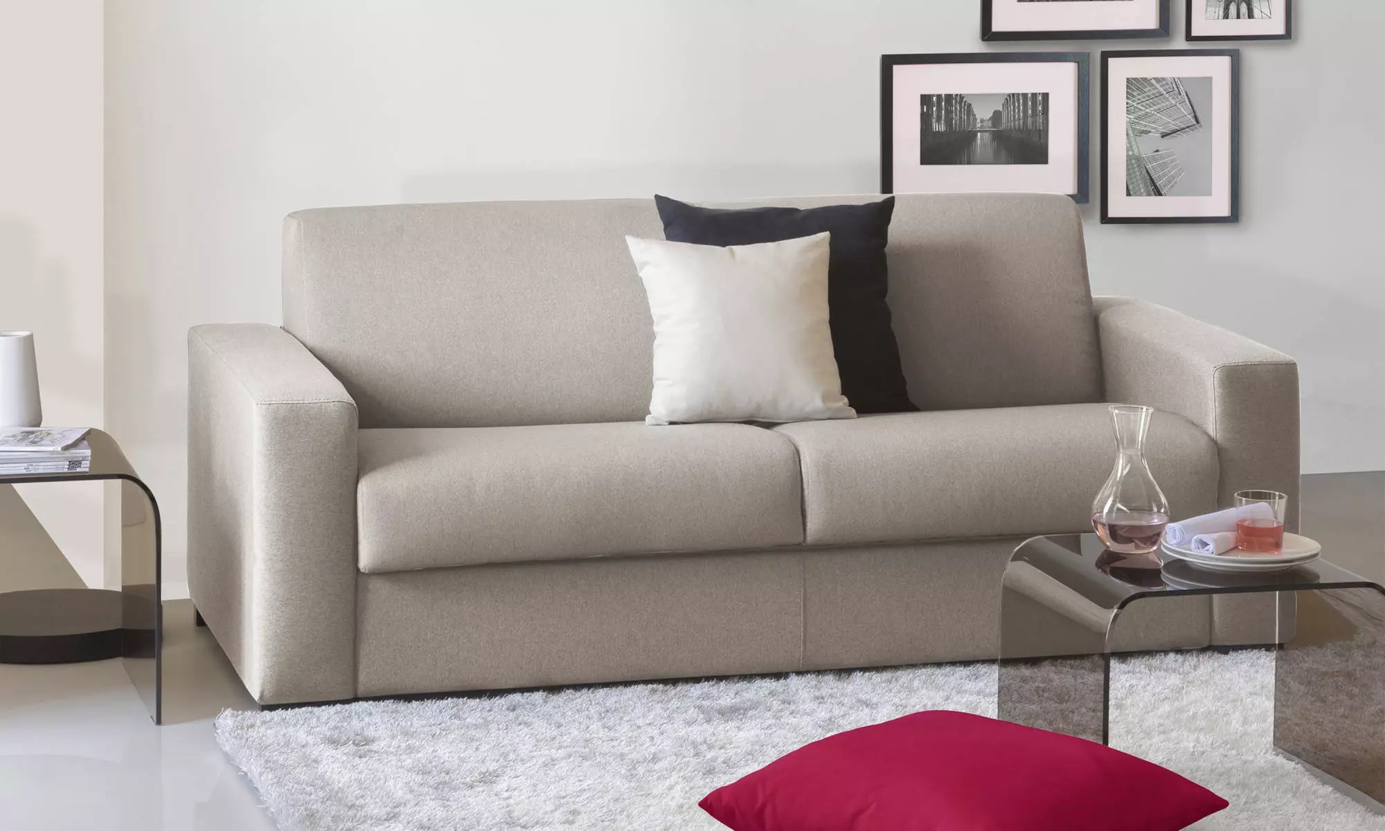 Canapé-lit Made in Italy avec accoudoirs rembourrés, dimension et coloris au choix avec livraison offerte - Primary Image