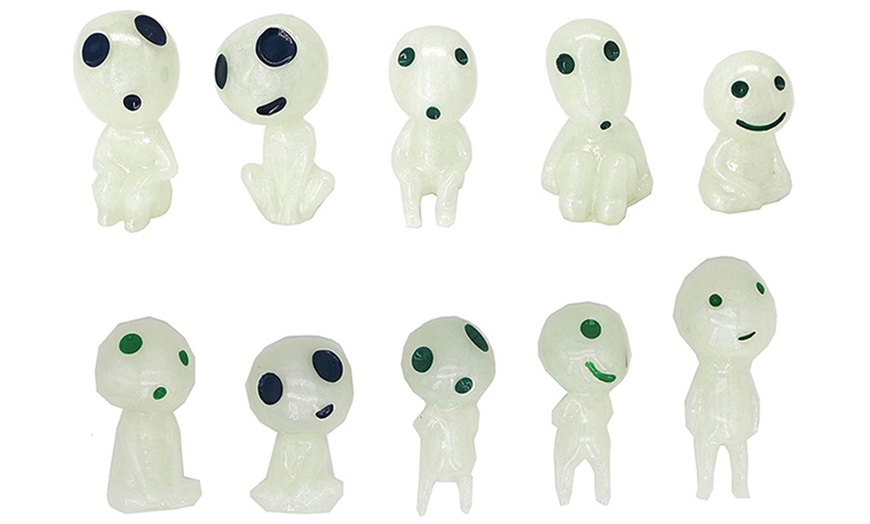 Image 3: Five or Ten Garden Miniature Luminous Ghost Kits