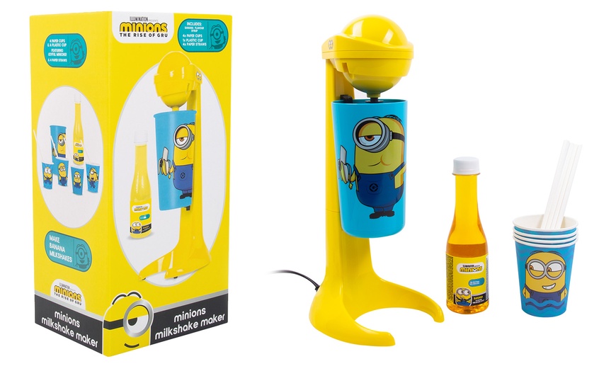 Image 2: One or Two Minions Milkshake Maker and Banana-Flavoured Syrup Sets
