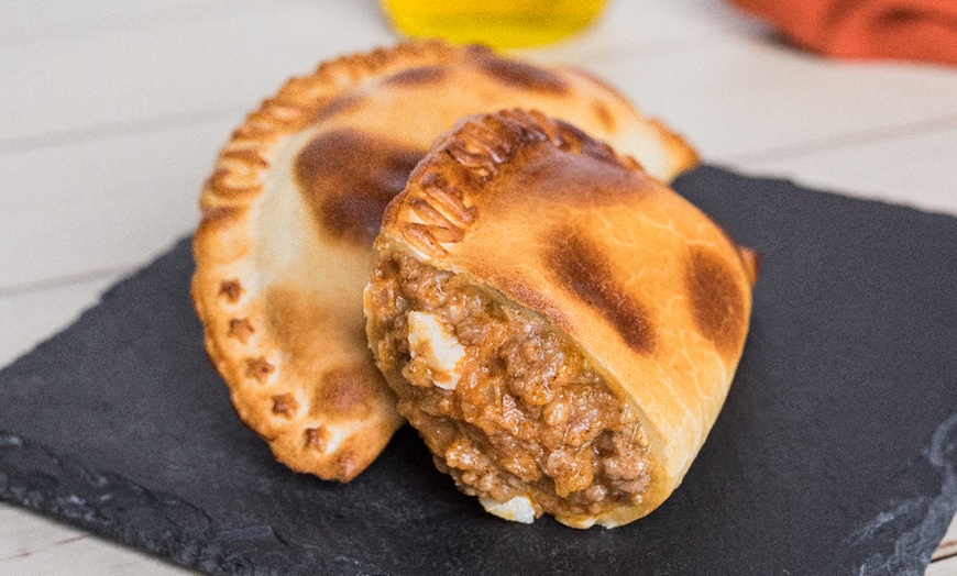 Image 5: Menú de empanadas argentinas con bebida para 1, 2 o 4 personas