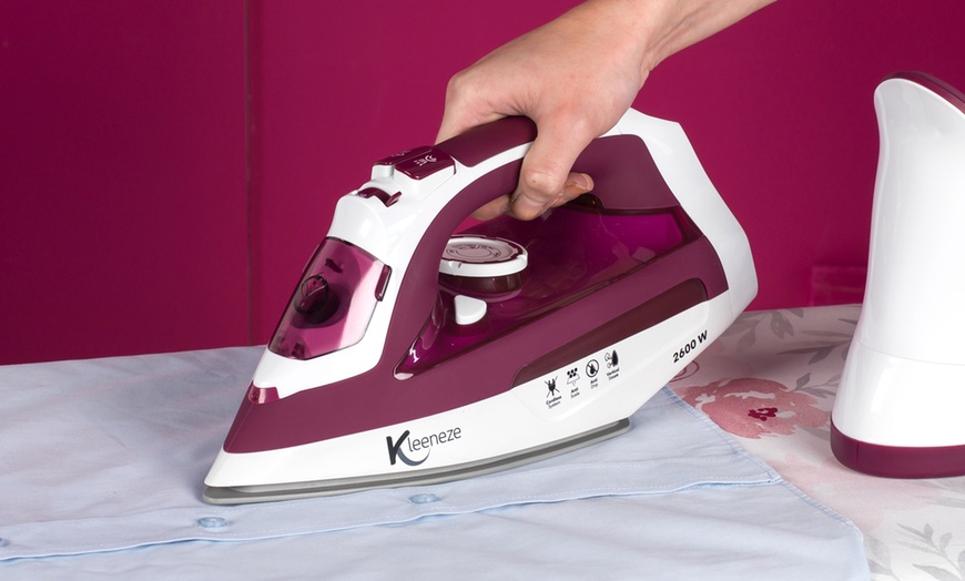 Image 13: Kleeneze Cordless Steam Iron
