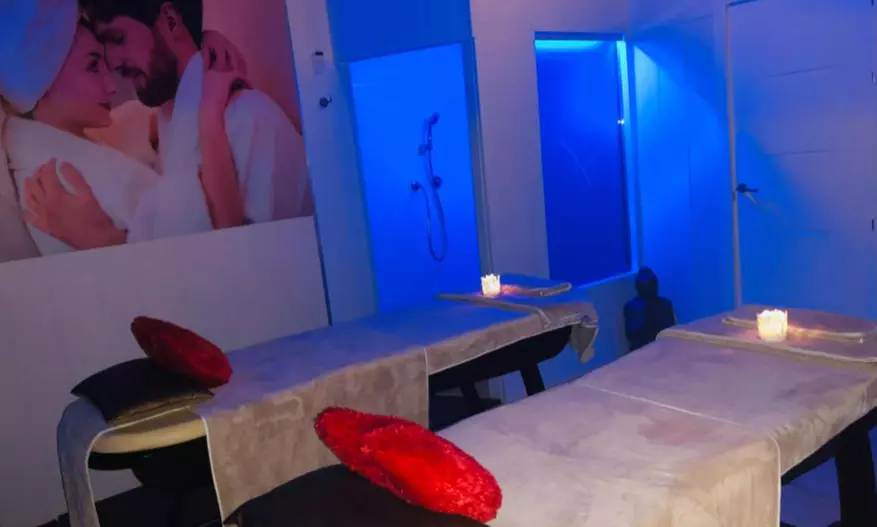 Hidromasaje privado para 2 de 30/45 minutos con opción a masaje y más