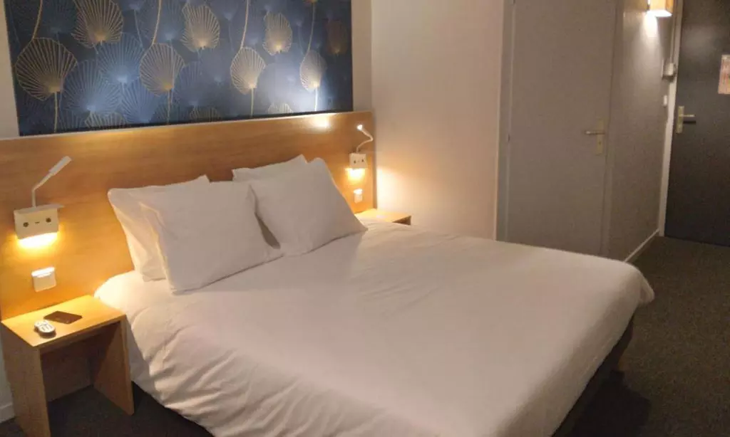 Proche Montpellier : chambre double avec petit-déjeuner en option