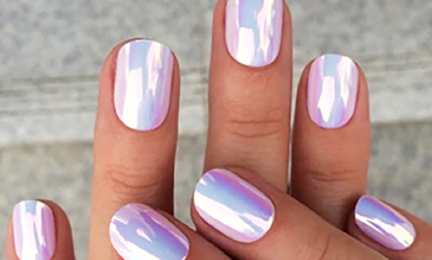 Image 2: Chrome Unicorn-Effect Nail Kit