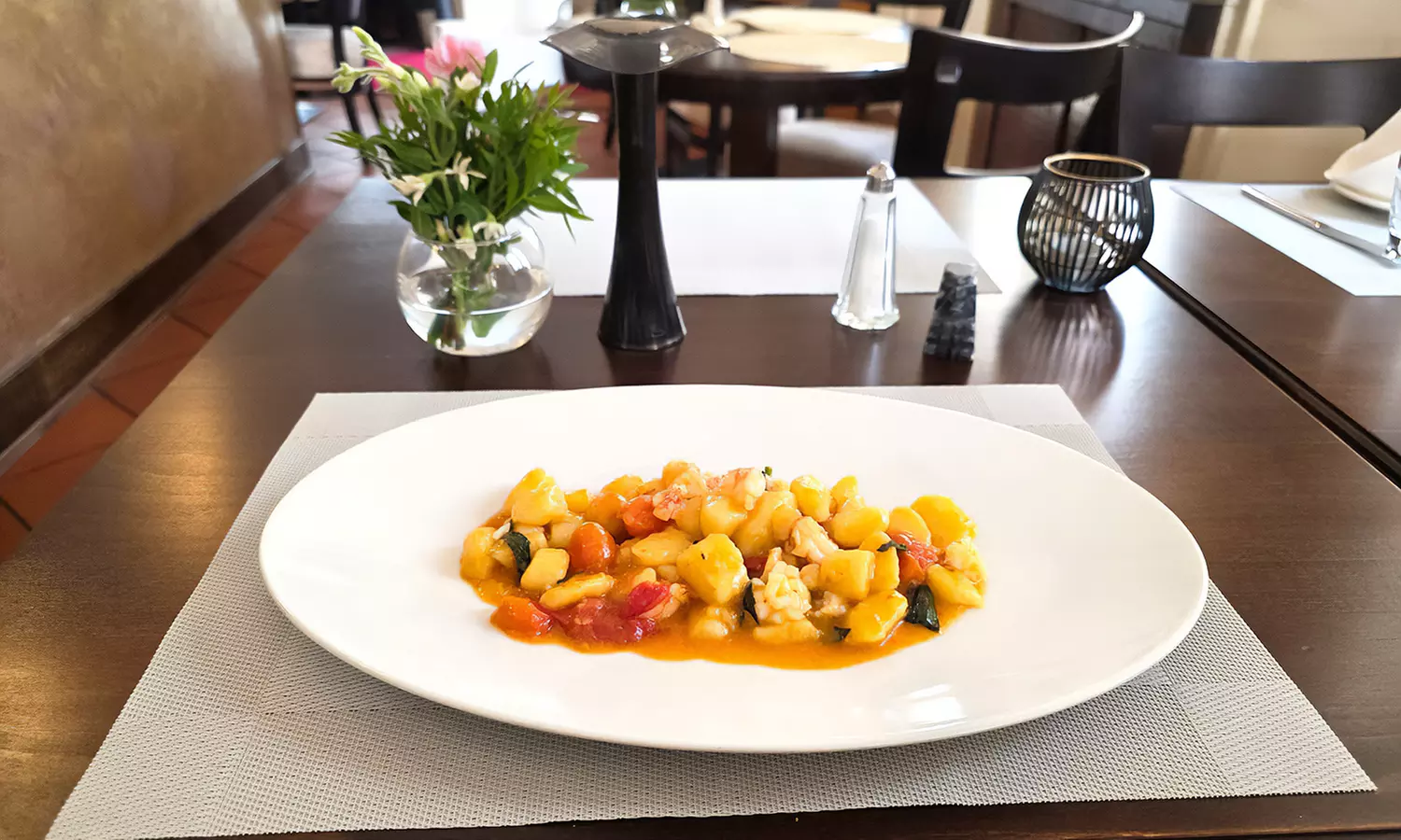 4-Gänge-Gourmet-Überraschungsmenü für 1 bis 4 Personen