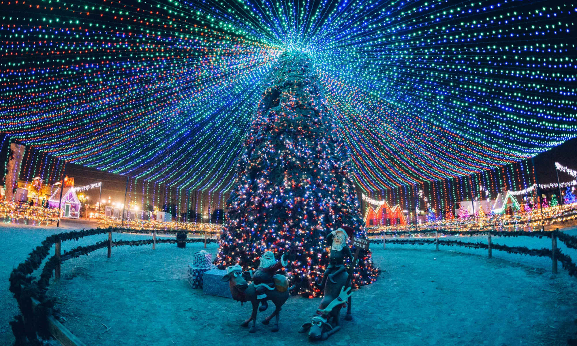 General Admission to Bakersfield Christmas Town (November 29–December 31) (Up to 20% Off) - Primary Image