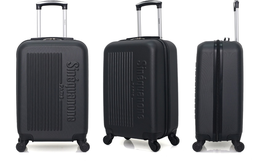 Image 7: Set of Three Suitcases