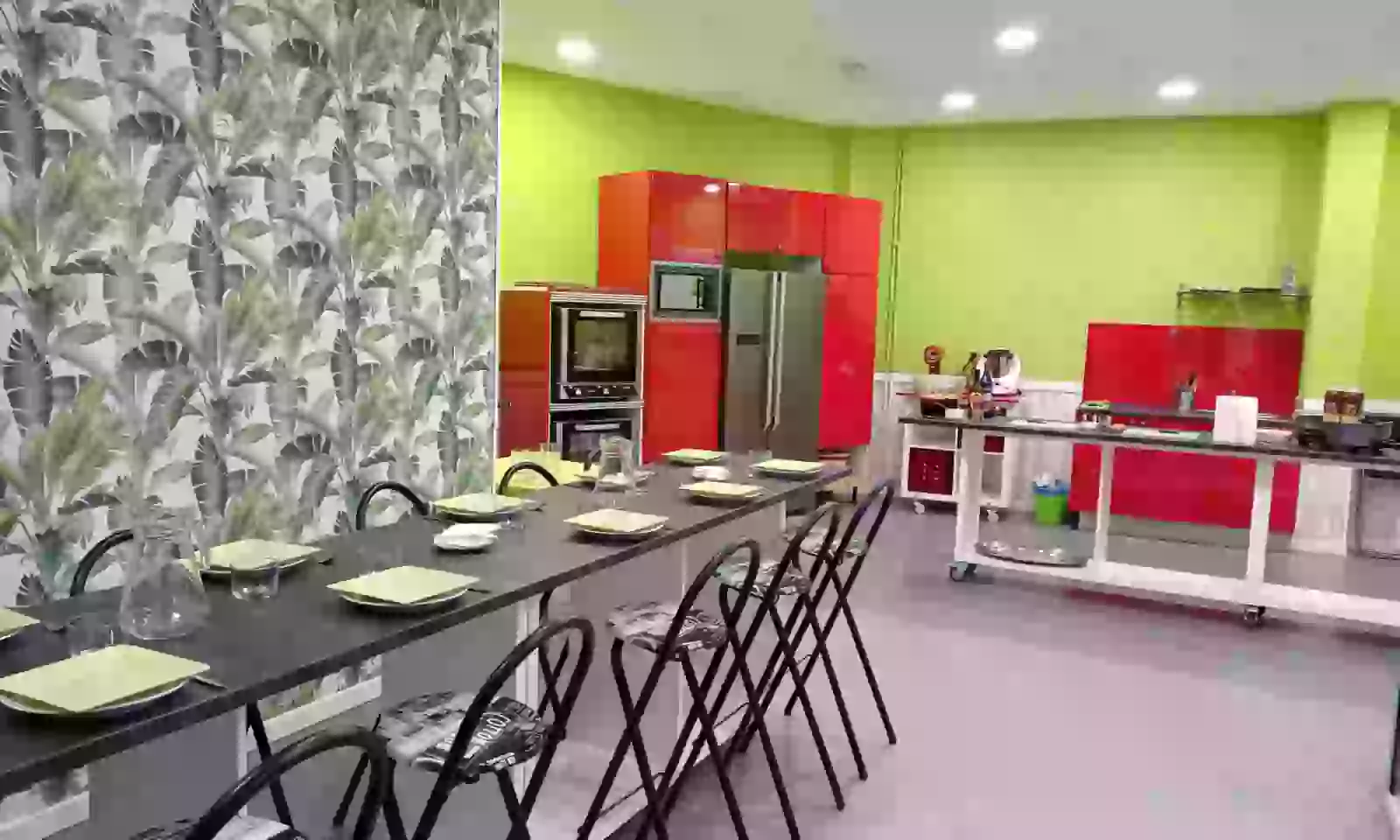 Experiencia tipo Cluedo y cena con barra libre para 2, 4 o 6 personas