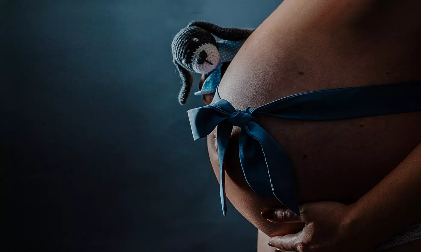 Babybauch-Fotoshooting & Bilder