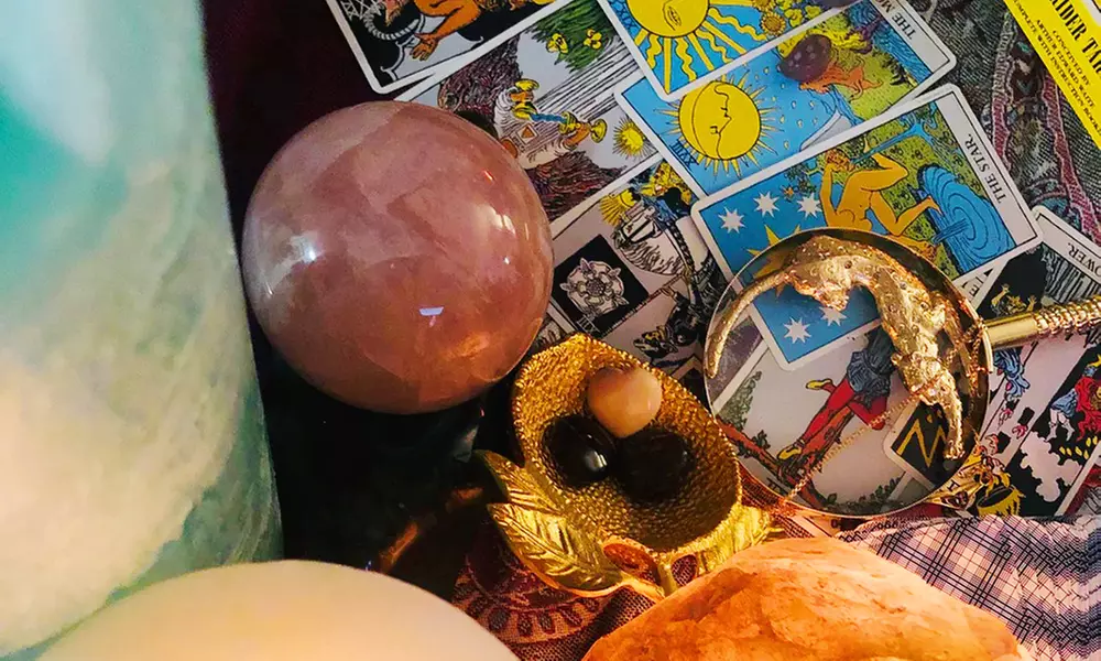 Stellar Earth Crystals Palm Beach Offers Tarot, Crystal Ball, Psychic Energy Reading for Clarity (Up to 82% Off) - Primary Image